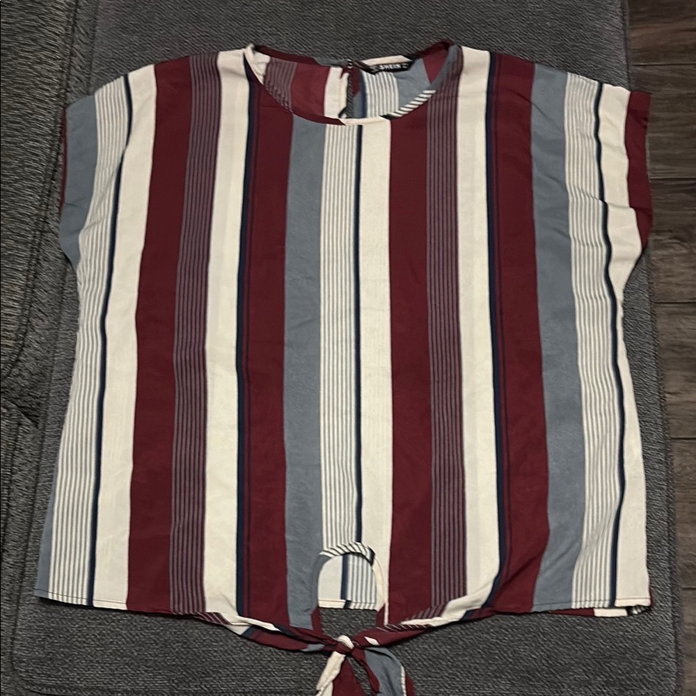 SHEIN Red and Gray Short Sleeve Boxy Blouse